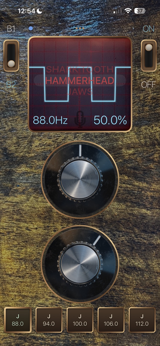 Ink Weasel main screen with live Hammerhead waveform on burned wood skin
